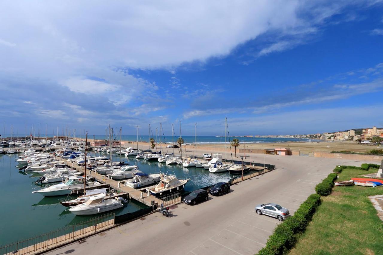 Il Borgo Luxury Suites Nettuno Buitenkant foto