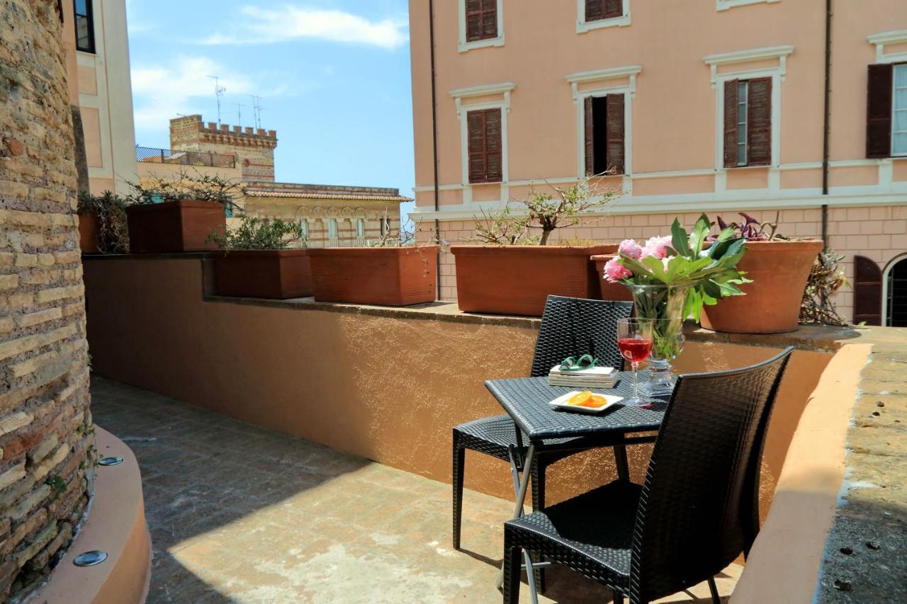 Il Borgo Luxury Suites Nettuno Buitenkant foto